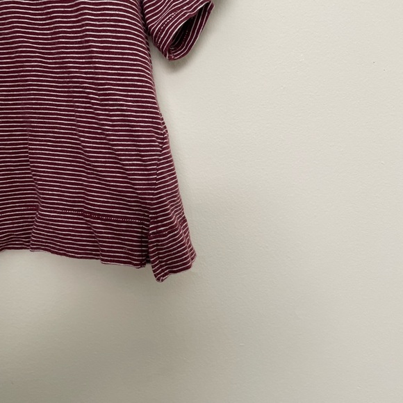 Old navy top - Picture 3 of 3